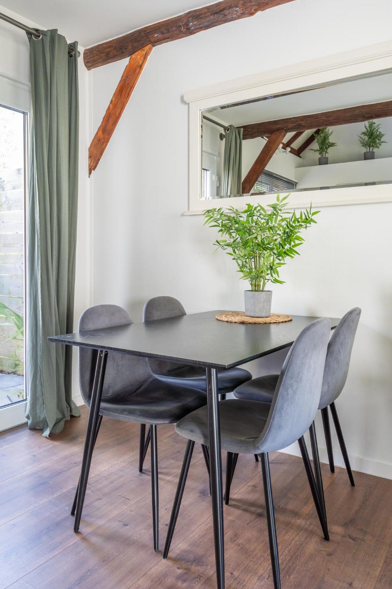 Gezellig In Bij Het Veerse Vakantiehuis